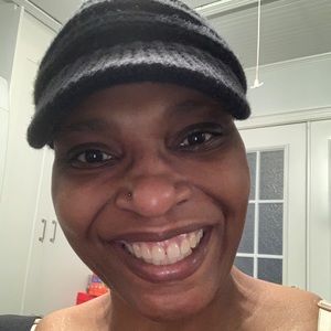 Meet your Posher, Denise